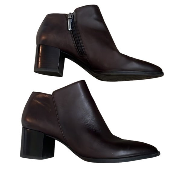 Karl Lagerfeld Brown Ankle Boots with Elastic Panel, Pointed Toe, Zippers - Picture 2 of 14